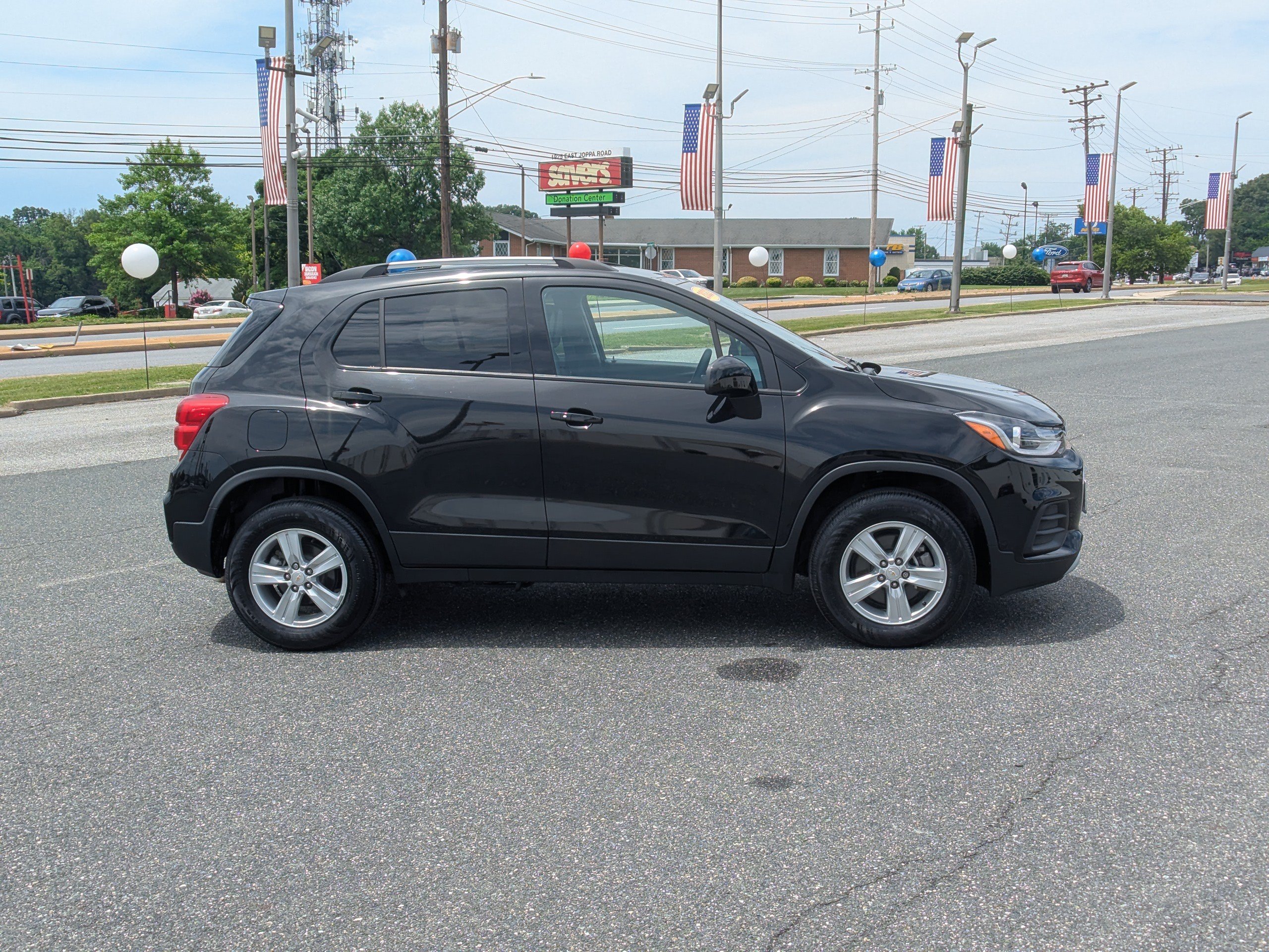 Used 2022 Chevrolet Trax LT w/ LT Convenience Package AWD/4WD image 10