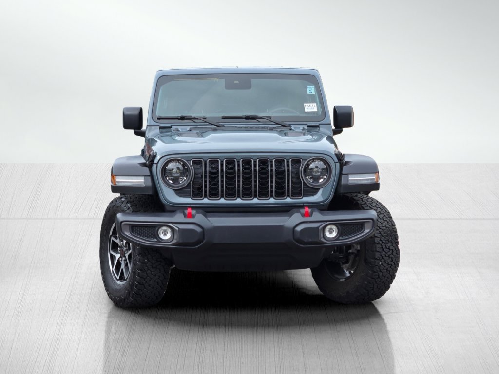 Used 2024 Jeep Wrangler Unlimited Rubicon w/ Convenience Group AWD/4WD image 3