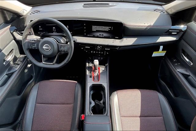 New 2026 Nissan Kicks SR w/ SR Premium Package image 5