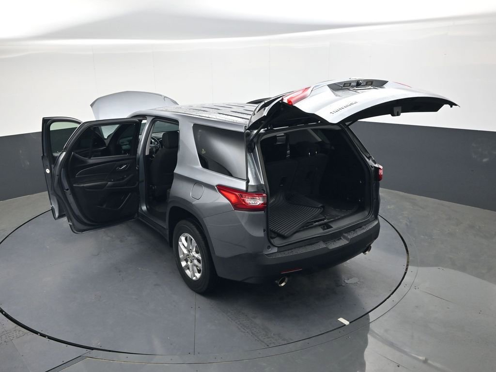 Used 2020 Chevrolet Traverse LS image 36