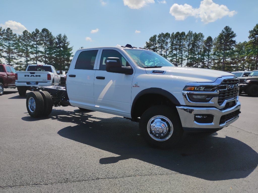 New 2026 RAM 3500 Tradesman AWD/4WD image 3