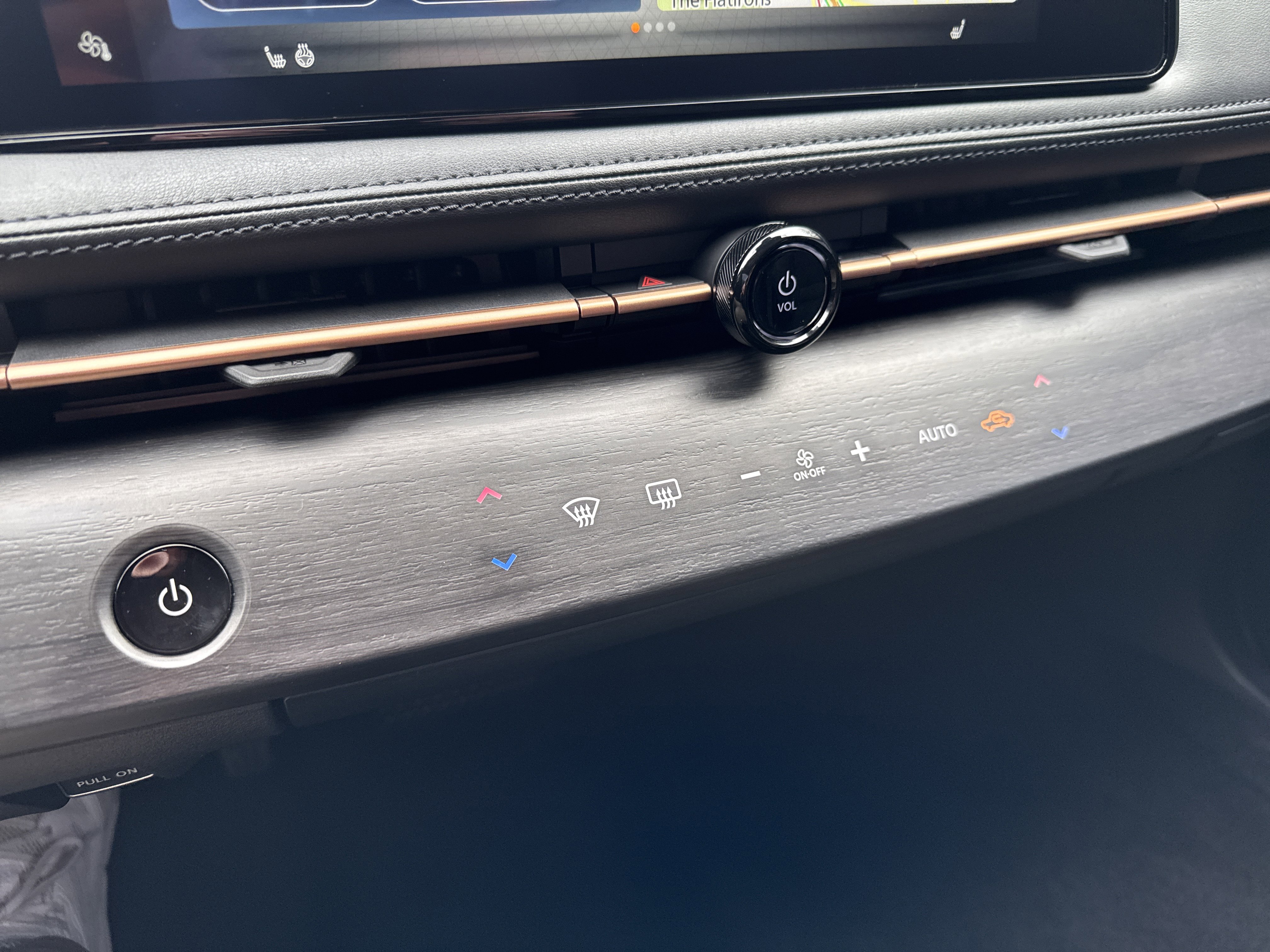 Certified 2024 Nissan Ariya AWD image 25