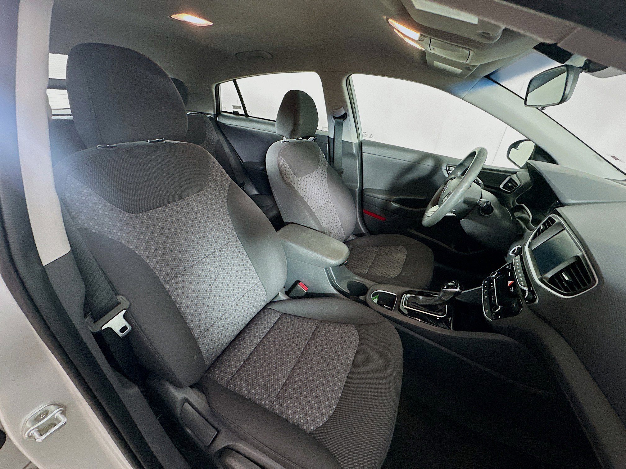 Used 2019 Hyundai Ioniq Blue image 28