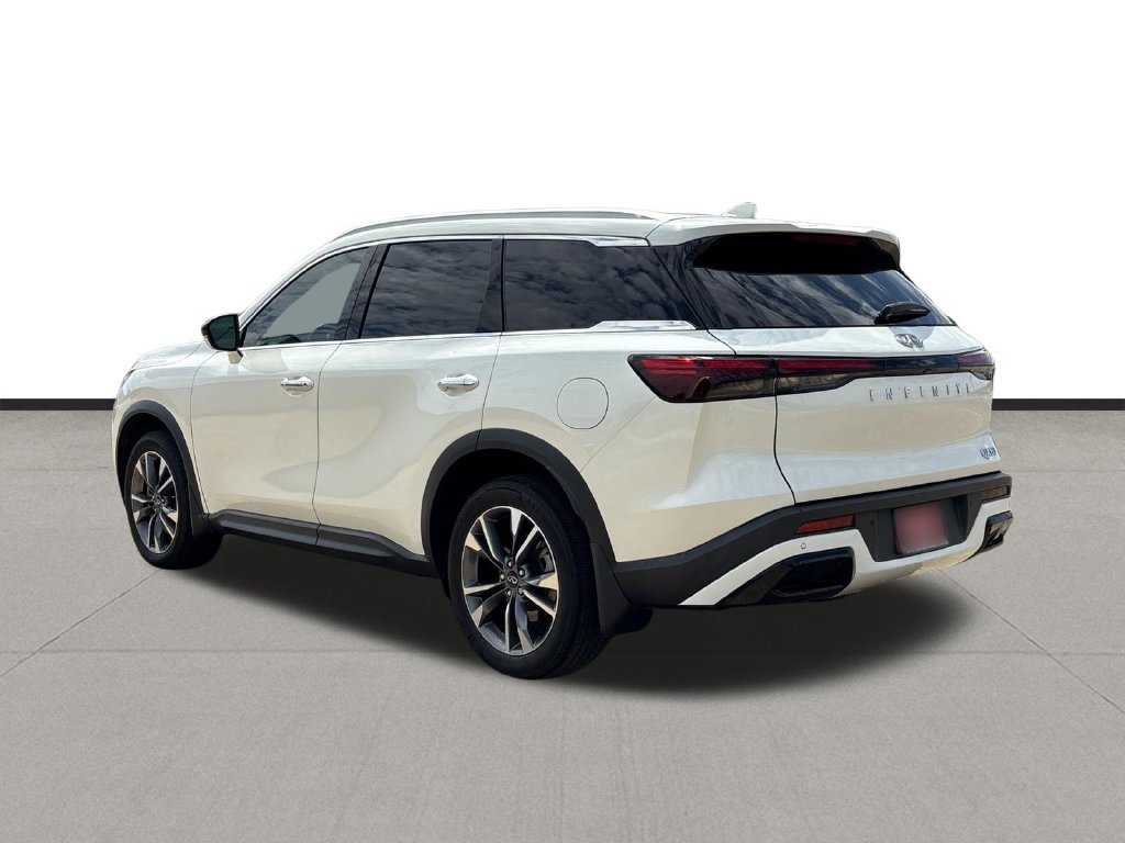 Used 2024 INFINITI QX60 Luxe FWD image 3