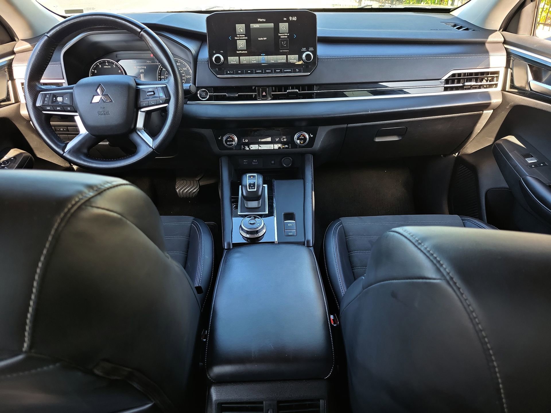 Used 2024 Mitsubishi Outlander SE Black Edition FWD image 14