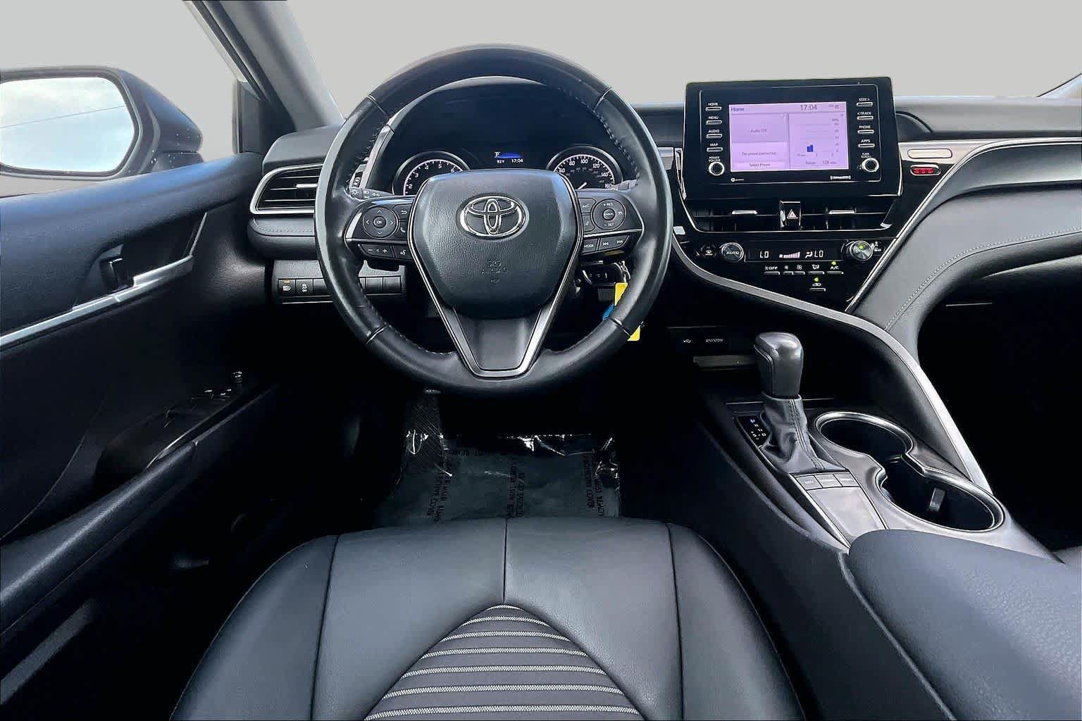Used 2024 Toyota Camry SE FWD image 6