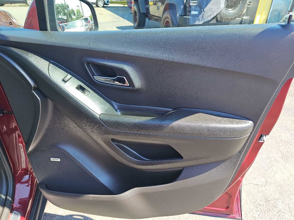 Used 2016 Chevrolet Trax LTZ image 44