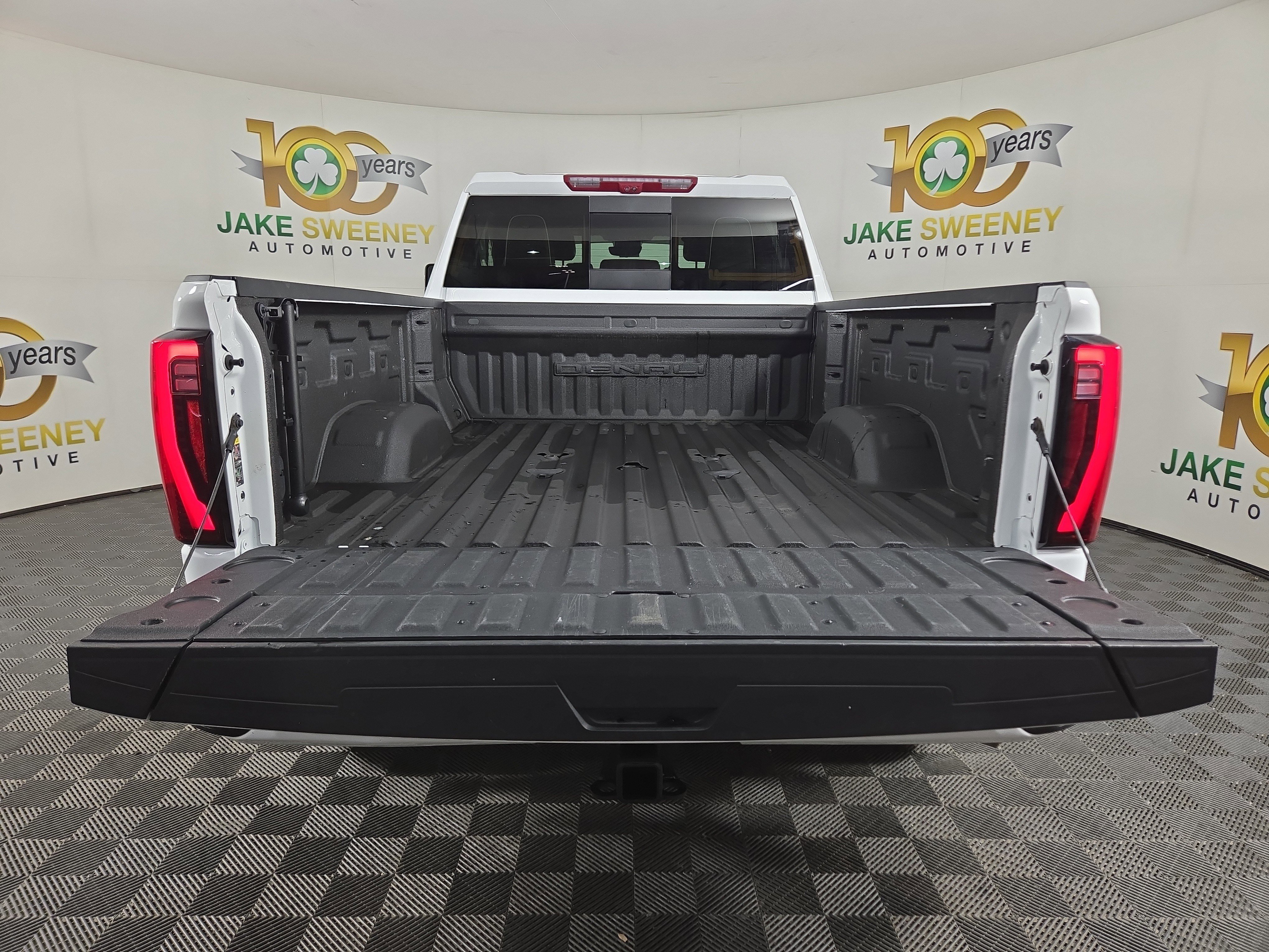 Used 2024 GMC Sierra 2500 Denali Ultimate image 32