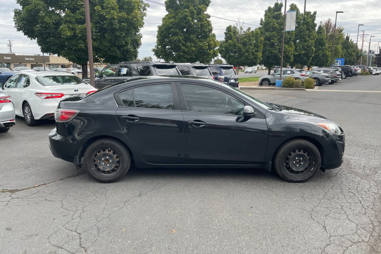 Used 2011 MAZDA MAZDA3 i Sport FWD image 6