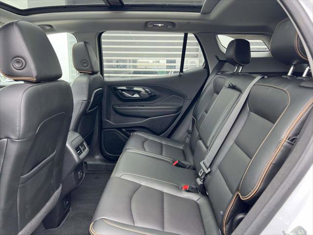 Used 2022 GMC Terrain AT4 w/ Infotainment Package II AWD/4WD image 15
