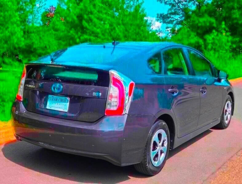 Used 2014 Toyota Prius Four FWD image 1