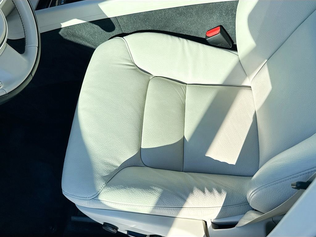 Used 2022 Volvo XC60 B5 Momentum AWD/4WD image 21