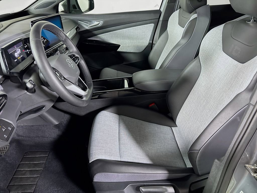 Used 2023 Volkswagen ID.4 Standard image 11