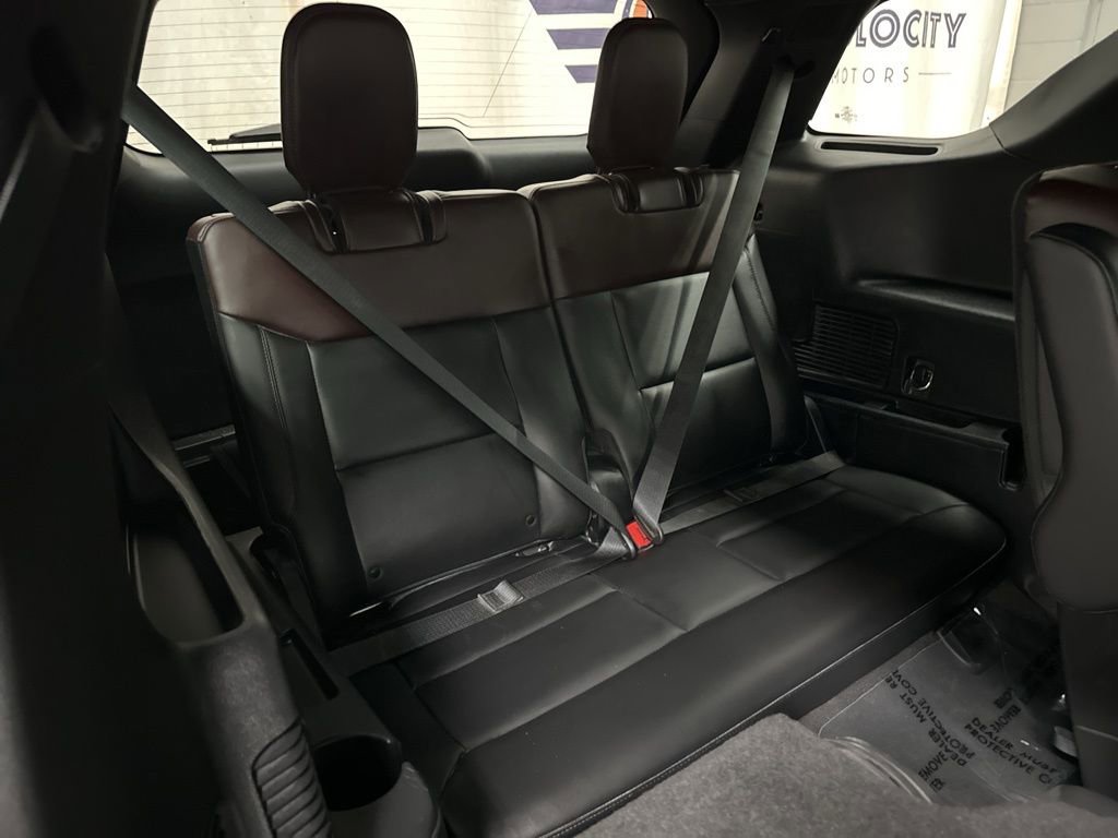 Used 2024 Ford Explorer Platinum w/ Technology Package image 39