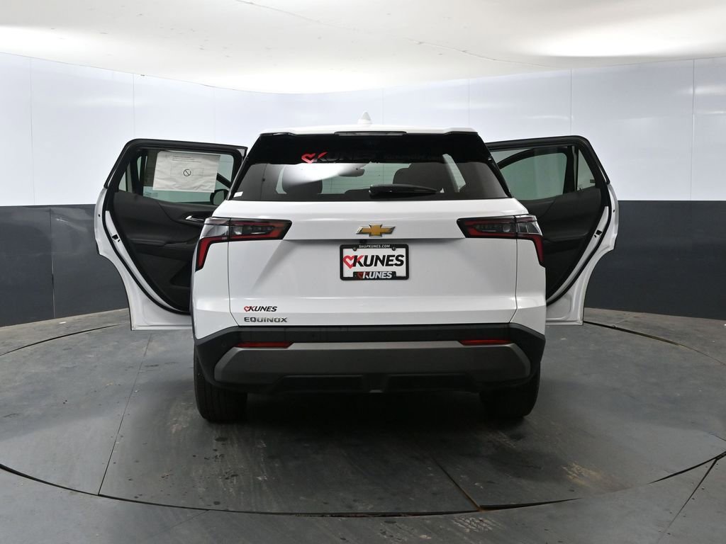 New 2025 Chevrolet Equinox LT w/ Safety and Technology Package image 54