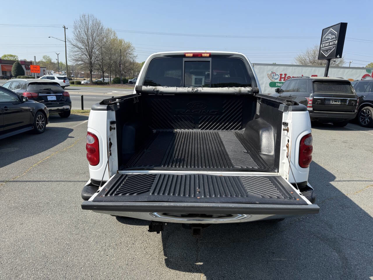 Used 2002 Ford F150 XLT image 12