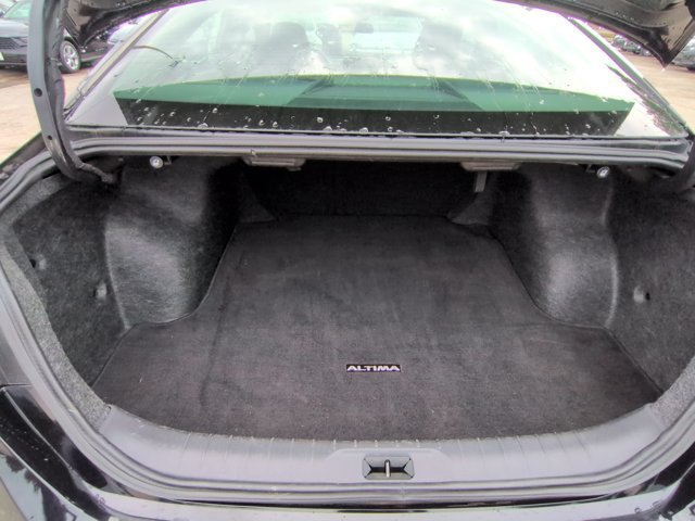 Used 2025 Nissan Altima 2.5 SV FWD image 28