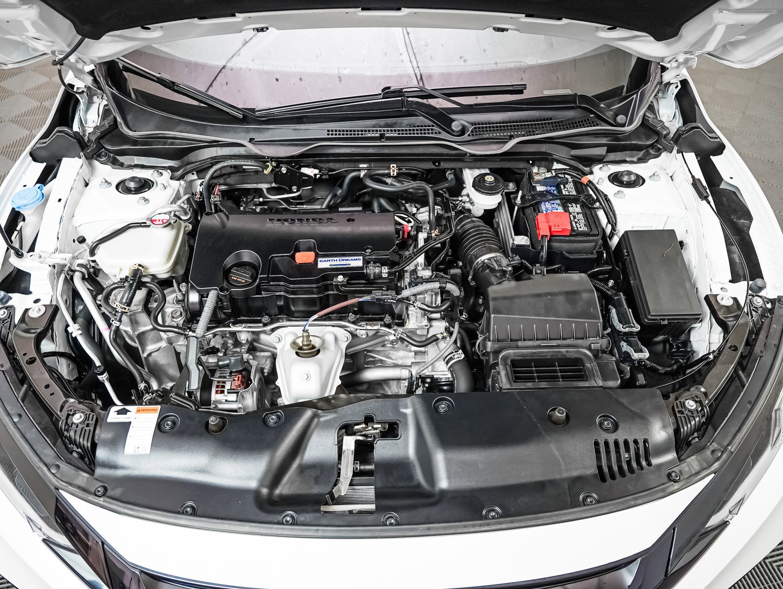 Used 2020 Honda Civic Sport image 4