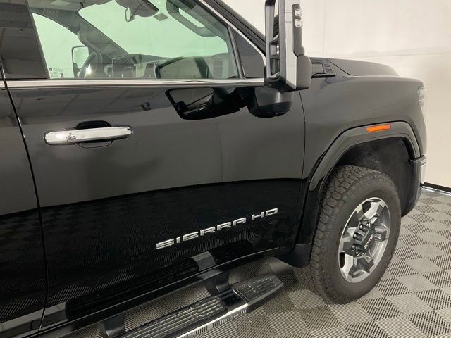 New 2026 GMC Sierra 2500 SLT w/ SLT Premium Package image 9