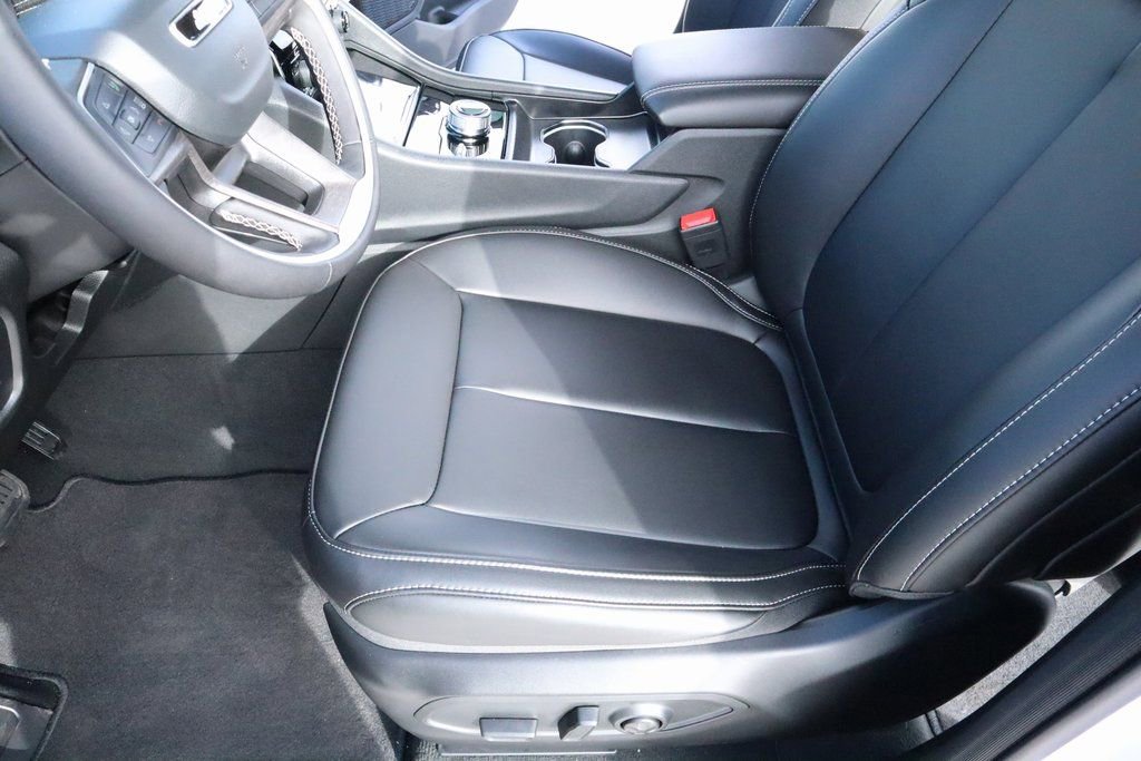 New 2025 Jeep Grand Cherokee Limited image 12