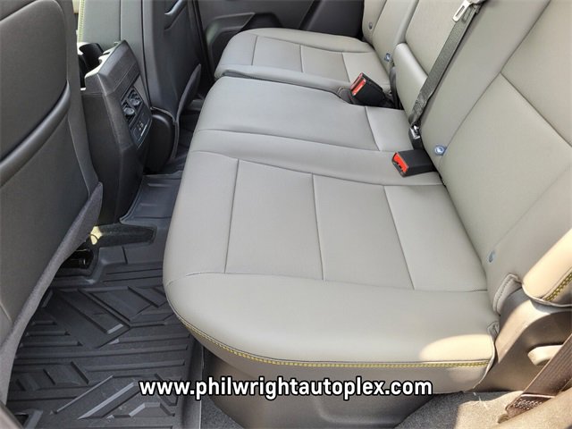 New 2025 Chevrolet Colorado ZR2 w/ Off-Road Front Bumper Package image 16