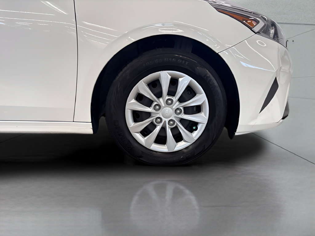 Used 2022 Kia Forte Sedan FWD image 23