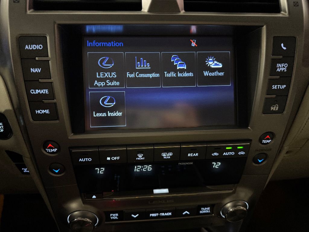 Used 2017 Lexus GX 460 Premium w/ Premium Package image 31