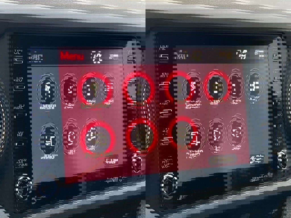 Used 2022 Toyota Tacoma TRD Sport w/ Technology Package image 20