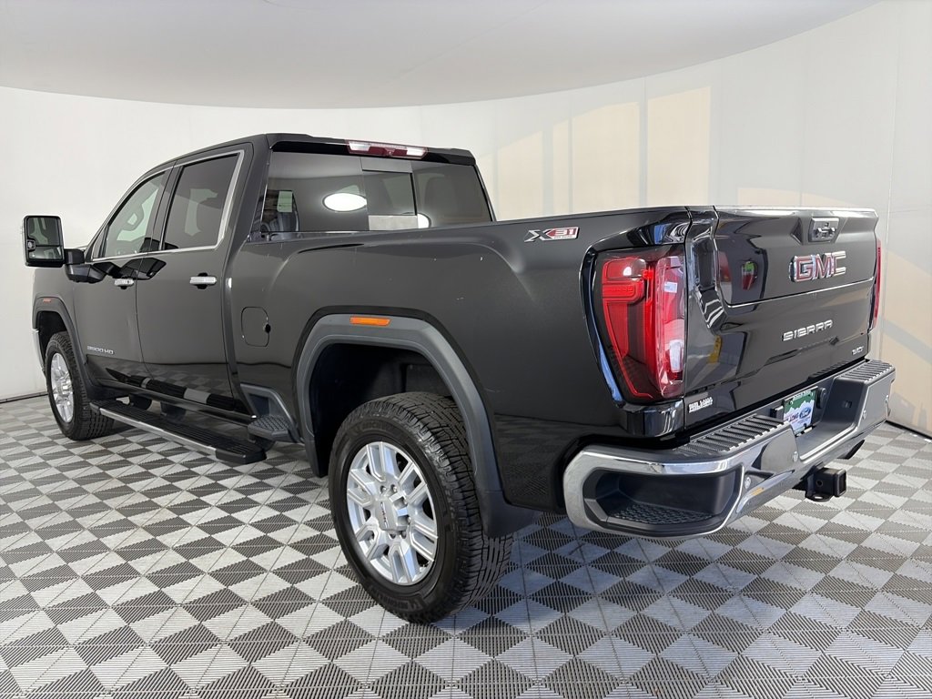 Used 2022 GMC Sierra 3500 SLT w/ SLT Premium Package image 5