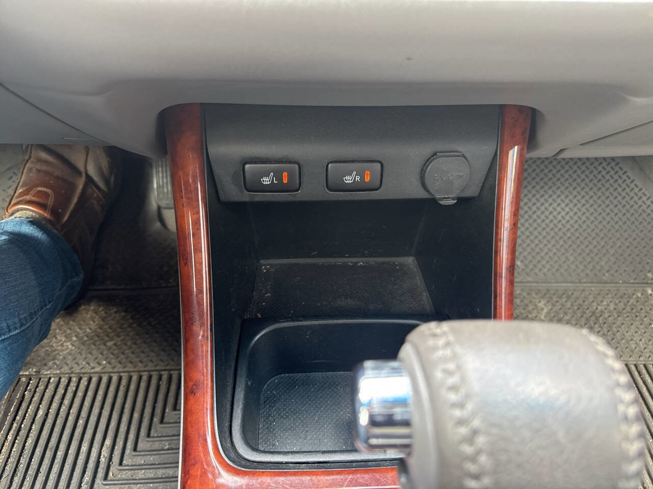 Used 2003 Toyota Camry XLE image 16