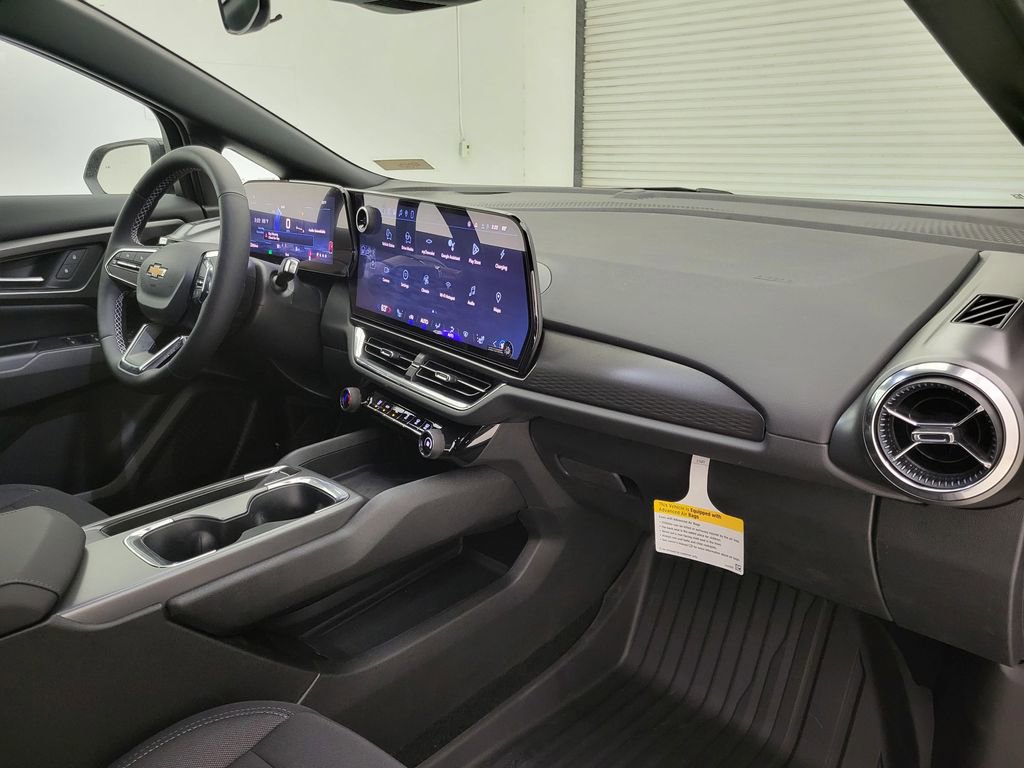 New 2026 Chevrolet Equinox EV LT image 34