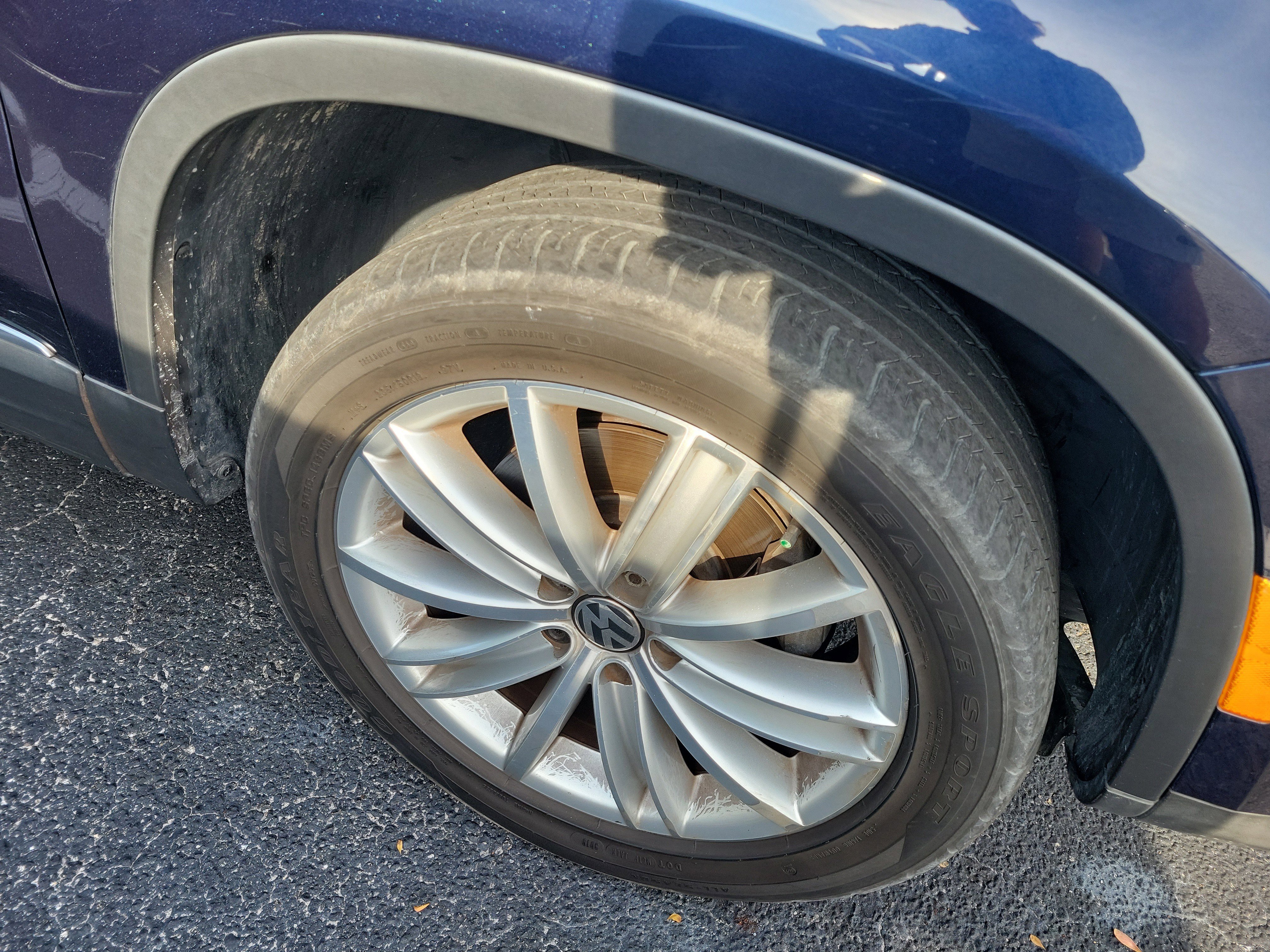 Used 2013 Volkswagen Tiguan SE FWD image 8