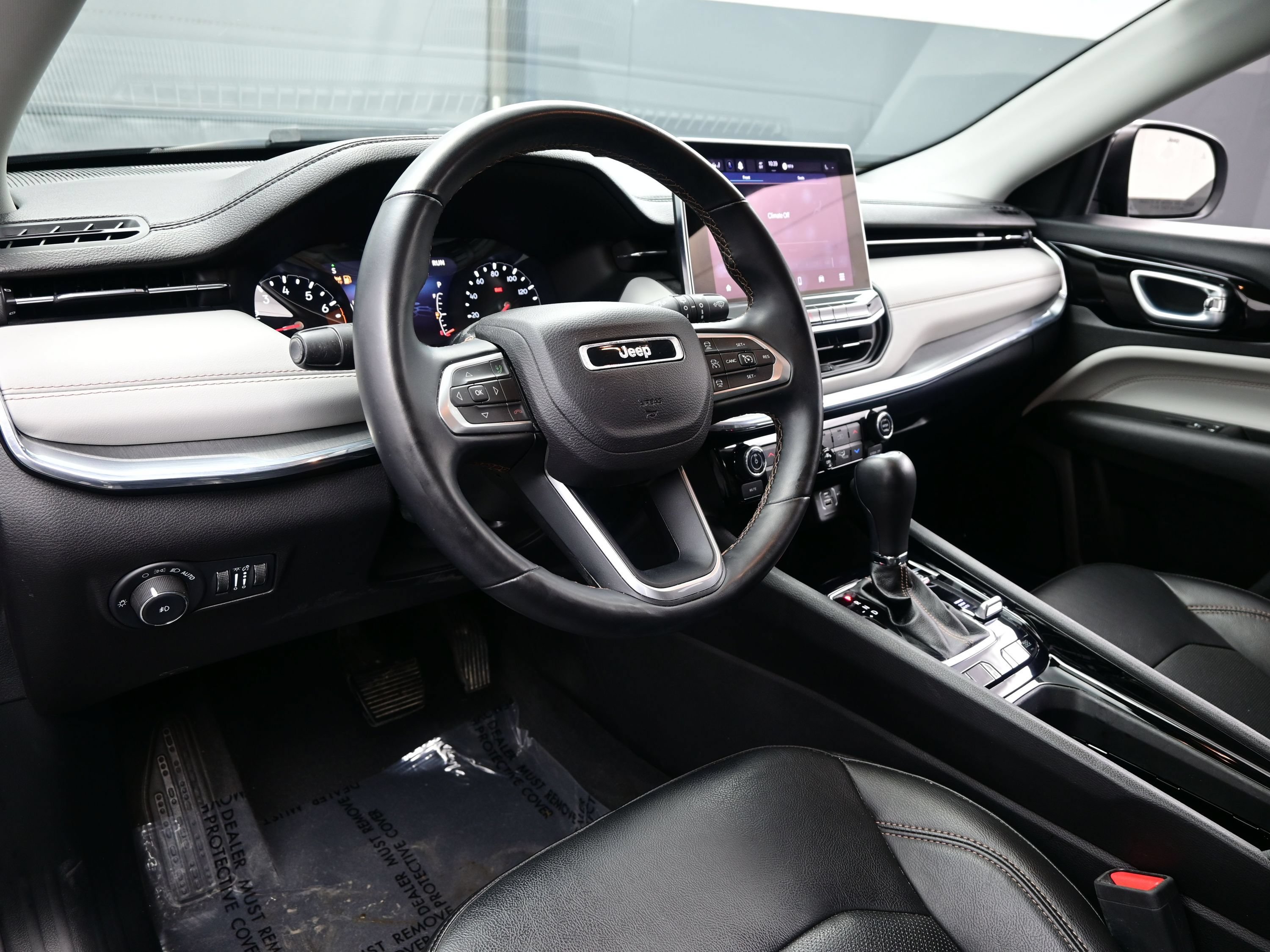 Used 2022 Jeep Compass Limited AWD/4WD image 15