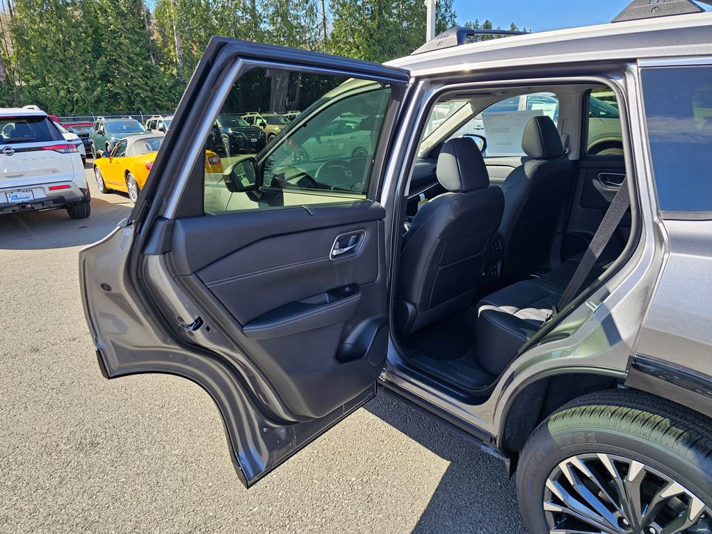 New 2026 Nissan Rogue Platinum w/ Platinum Premium Package AWD/4WD image 21