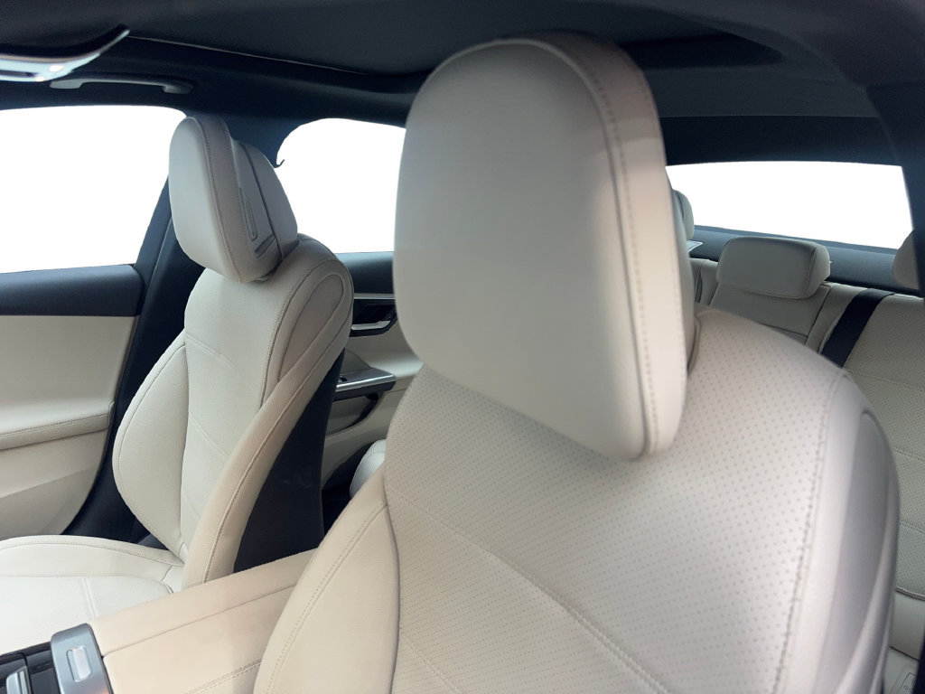 Used 2024 Mercedes-Benz C 300 Sedan image 28
