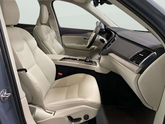 Used 2023 Volvo XC90 T8 Plus w/ Protection Package Premier image 12