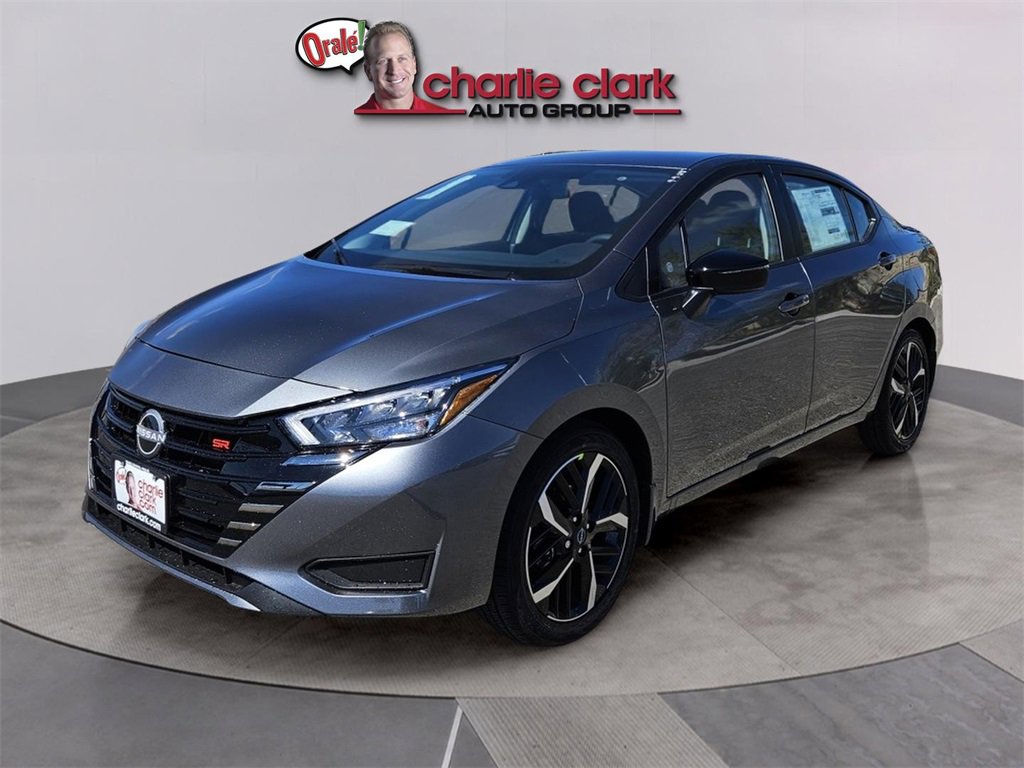New 2025 Nissan Versa SR w/ Trunk Package