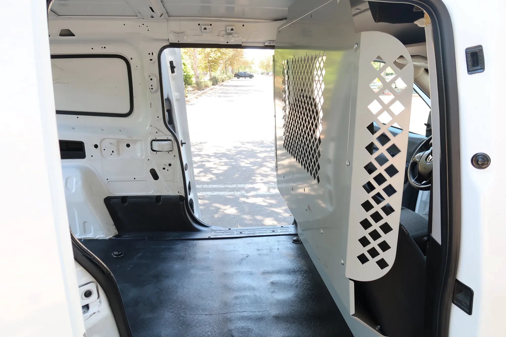 Used 2016 RAM ProMaster City Tradesman FWD image 18