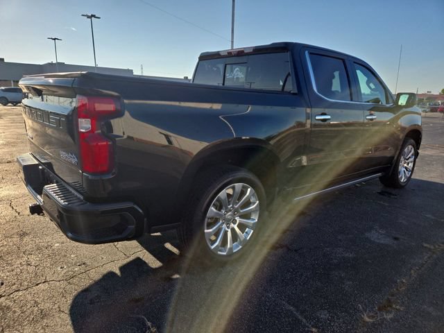 Used 2021 Chevrolet Silverado 1500 High Country w/ Technology Package AWD/4WD image 8