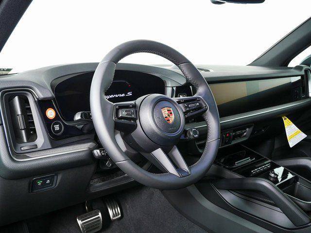 New 2026 Porsche Cayenne S AWD/4WD image 4