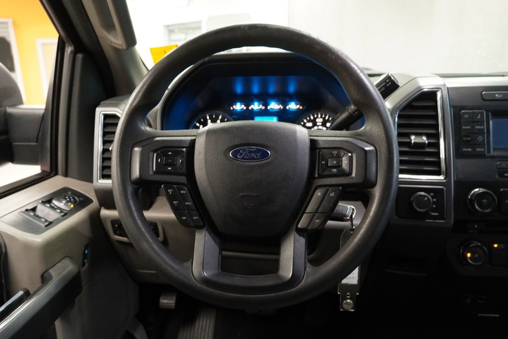 Used 2015 Ford F150 XLT image 17
