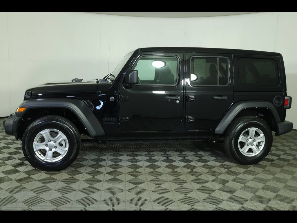 Used 2022 Jeep Wrangler Unlimited Sport w/ Sun And Sound Package AWD/4WD image 13