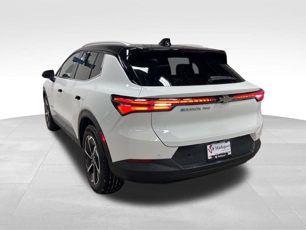 New 2026 Chevrolet Equinox EV LT AWD/4WD image 4