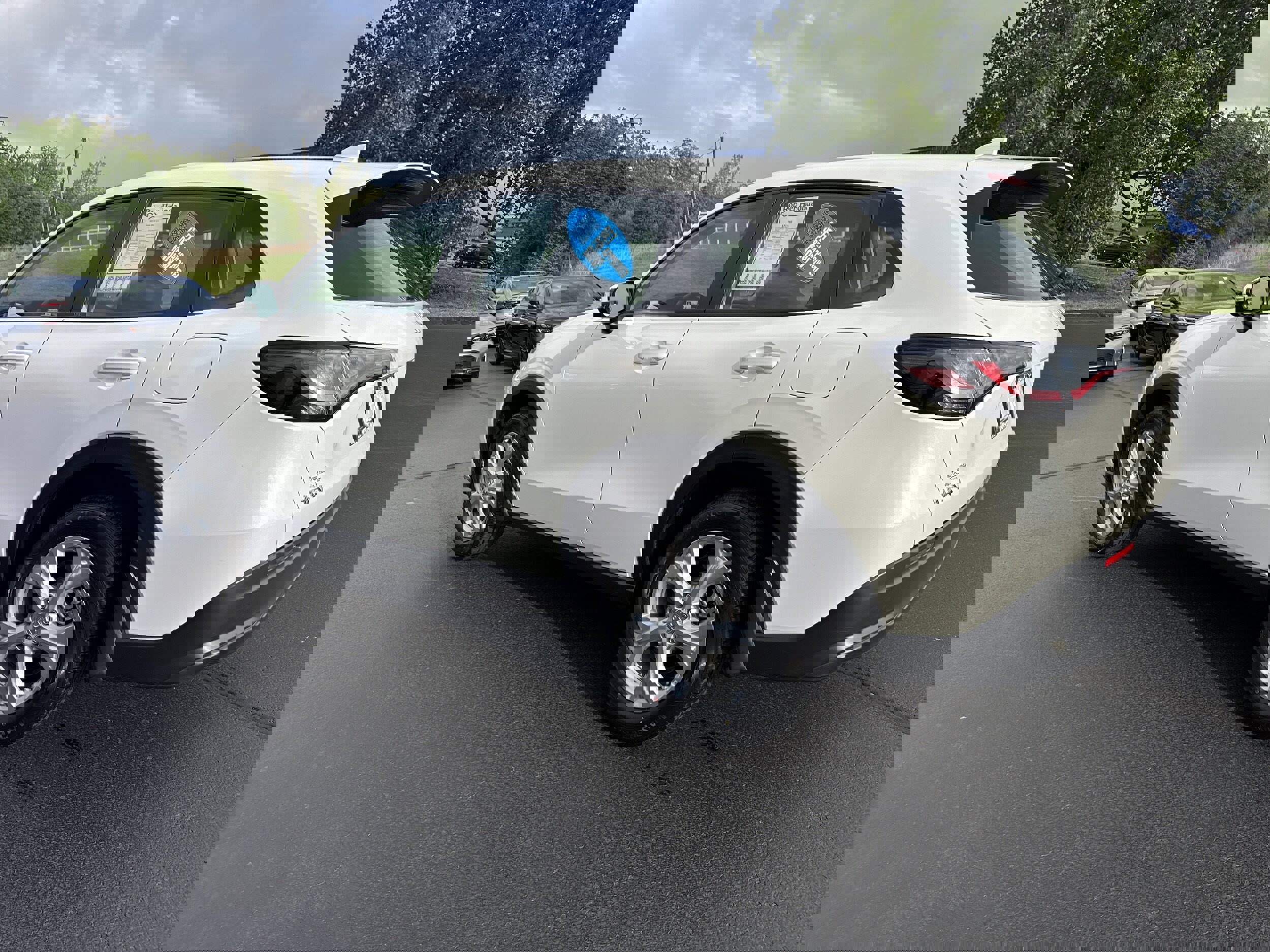 Used 2023 Honda HR-V LX image 3