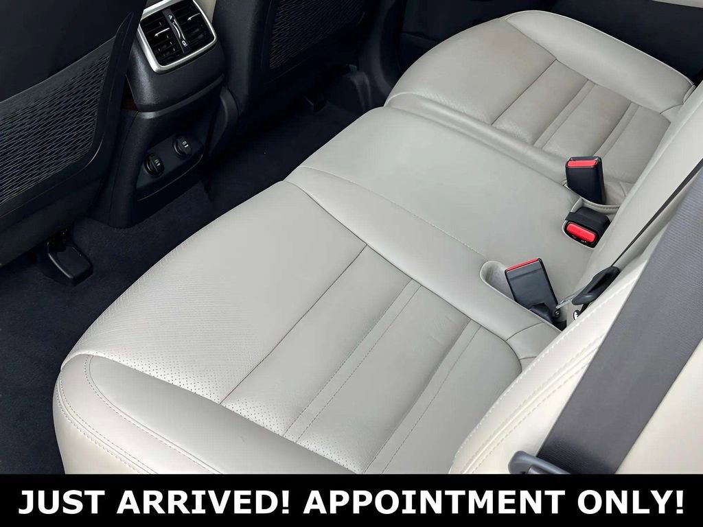 Used 2017 Kia Sorento EX image 13