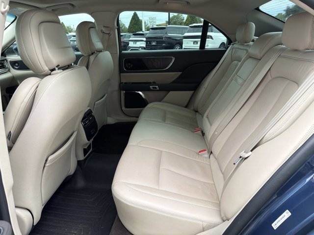Used 2020 Lincoln Continental w/ Premium Package FWD image 18