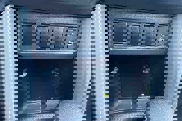 Certified 2024 Toyota Corolla Cross SE w/ Moonroof Package image 36