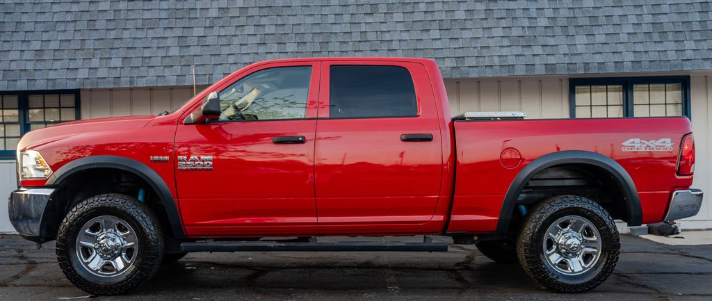 Used 2018 RAM 2500 Tradesman w/ Chrome Appearance Group image 2