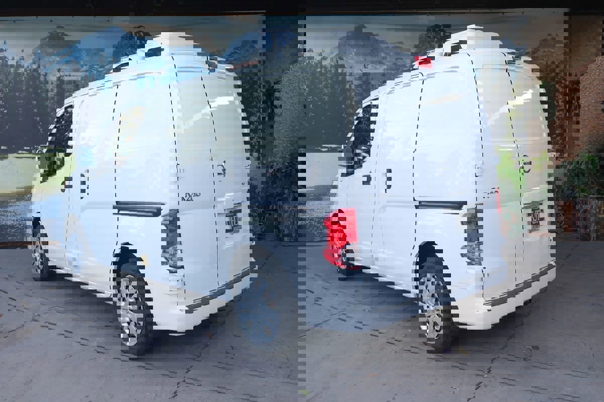 Used 2019 Nissan NV200 SV w/ Navigation Package image 2