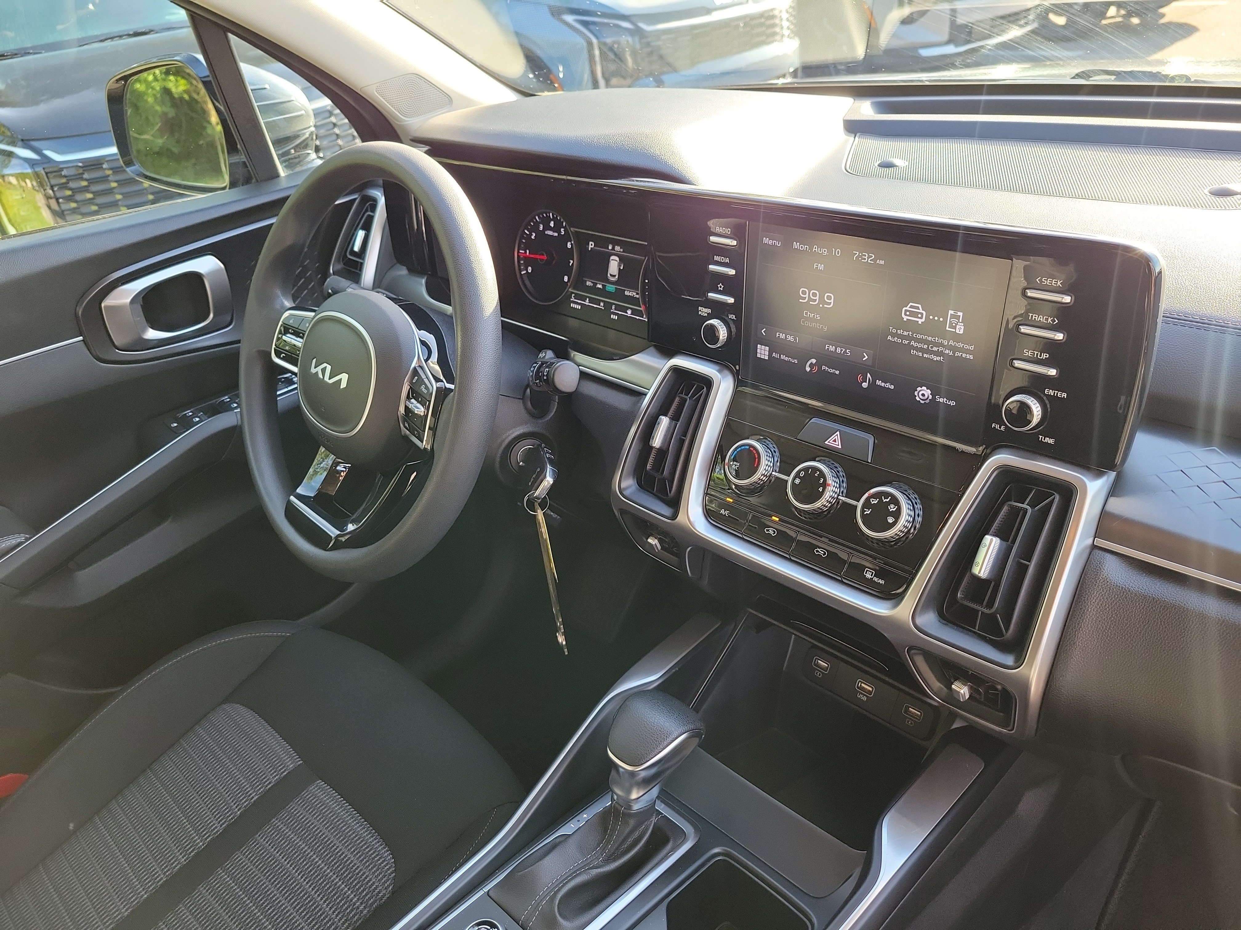 Certified 2022 Kia Sorento LX FWD image 8